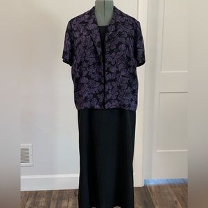 Amanda Smith Full Length Maxi Black Sleeveless Dress with Floral Jacket. 16W